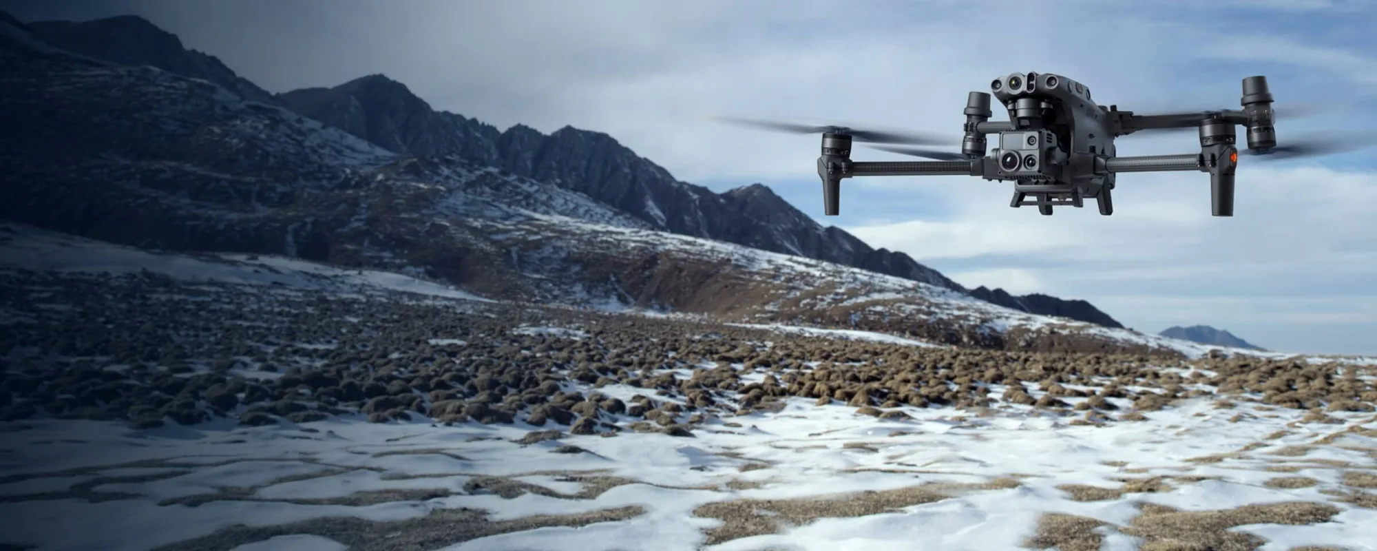 Dağlık bölgede arama kurtarma drone operasyonu